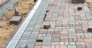 Укладка плитки на дорожке в Хабаровске от 823 руб. - доступная стоимость
